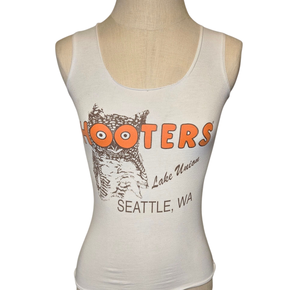 Hooters Girl Seattle Lake Union Official Tank Top. XXS